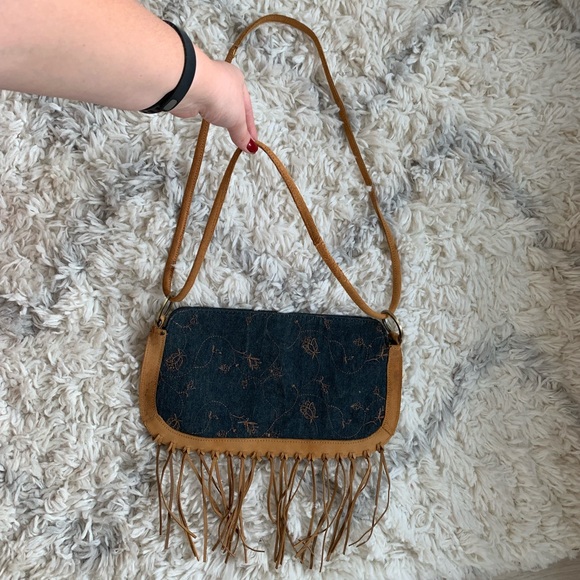 Vintage XOXO Crossbody Handbag Denim Fringe - Picture 3 of 8